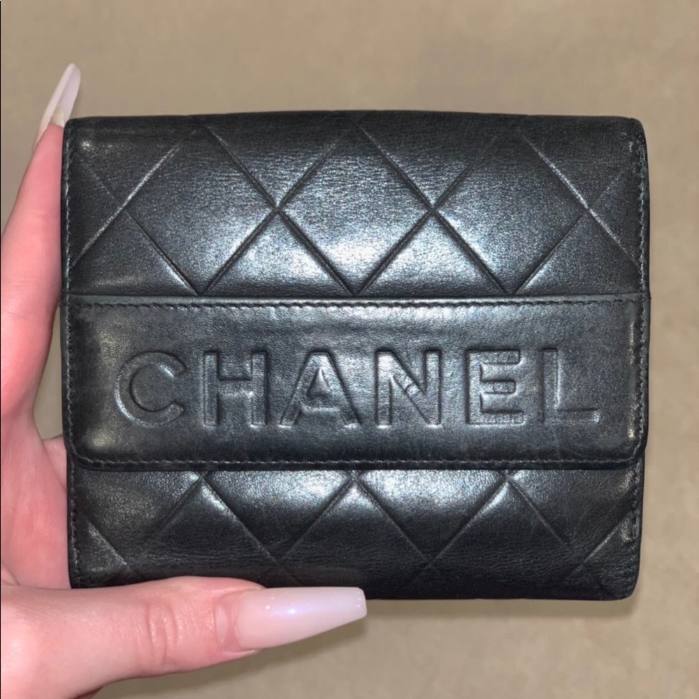CHANEL Black Lambskin Bifold Wallet